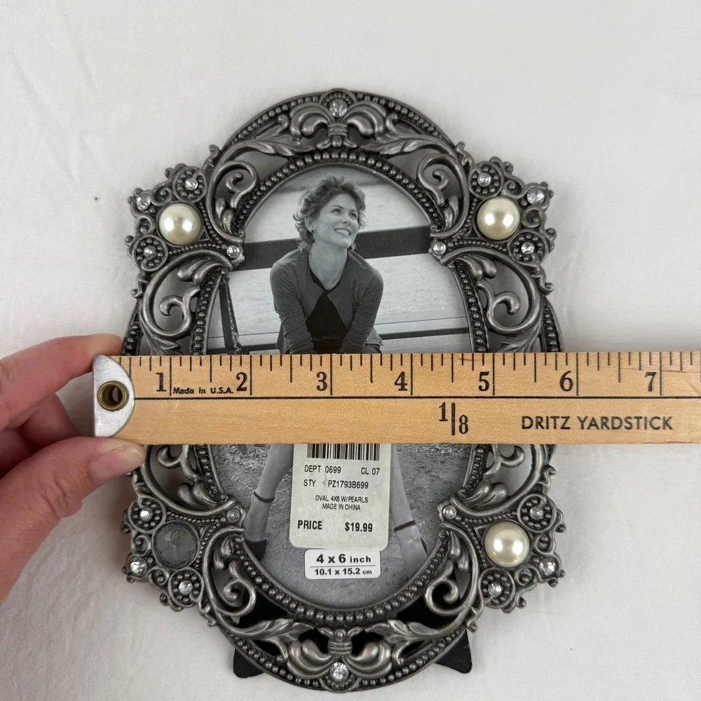 Set of 2 Ornate Oval 4x6 Picture Frames Antique Silver Finish Pearls Rhinestones